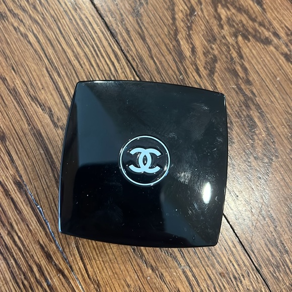 Chanel Eyeshadow Duo- Misty Soft - Picture 3 of 4